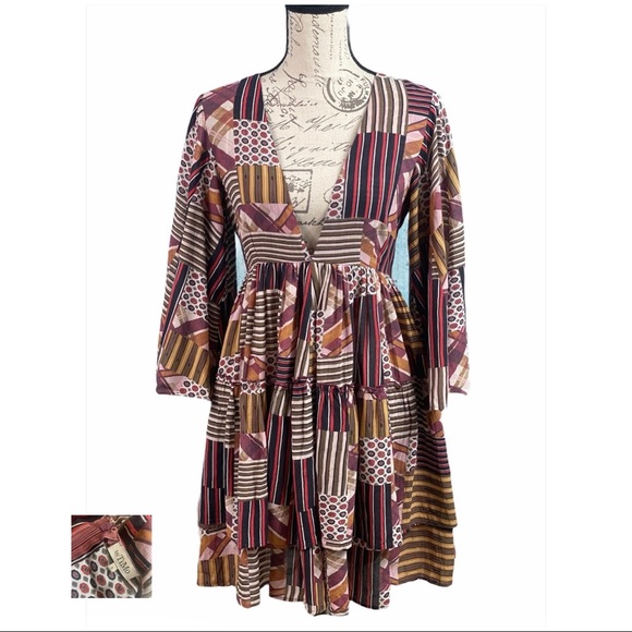 Bytimo Patchwork Flare Sleeve Vneck Dress - Picture 1 of 14